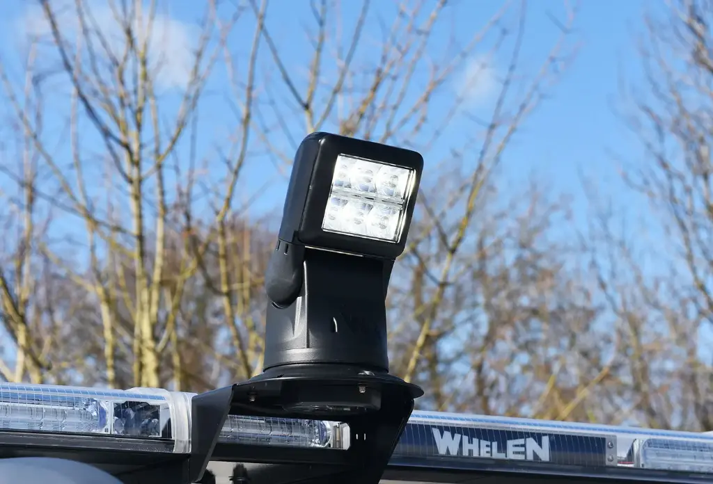 Whelen Remote Spotlight Bracket Lightbar